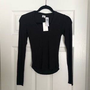 aritzia “Wilfred” black top